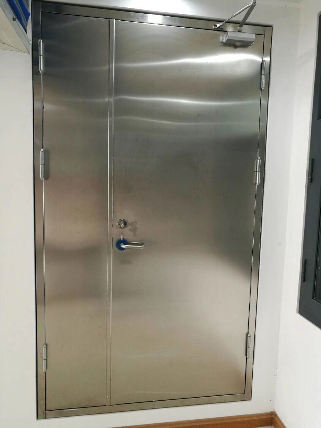 304不锈钢防火门